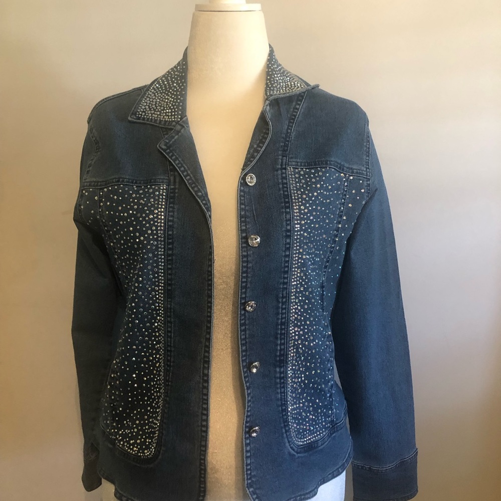 Embellished jean jacket by Tia